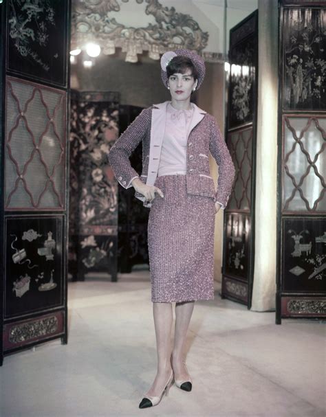 coco chanel abiti anni 50|Coco Chanel cosa ha fatto.